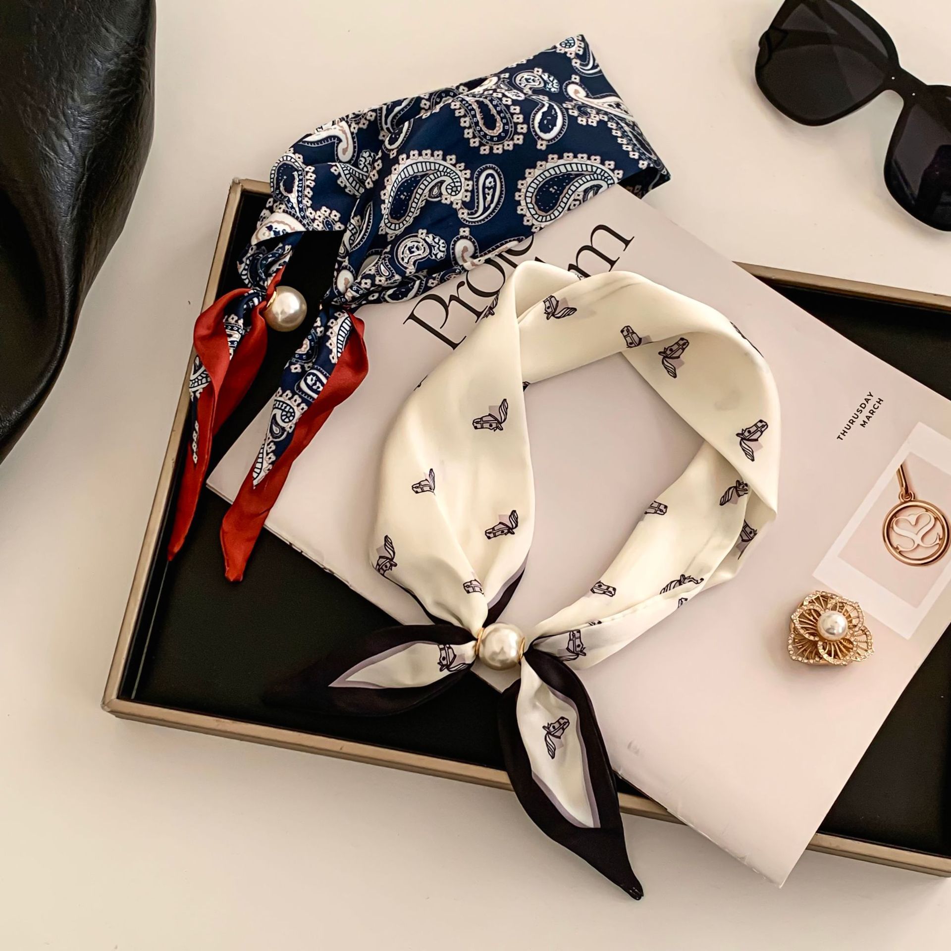 Cashew Flower Silk Scarf Effor - огляд і ціна Ethnic Fashion Collection