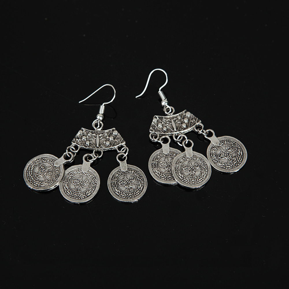 Vintage Silvery 3 Coins Pendan - огляд і ціна Ethnic Fashion Pakistan