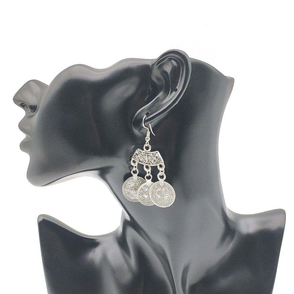 Vintage Silvery 3 Coins Pendan - огляд і ціна Ethnic Fashion Pakistan